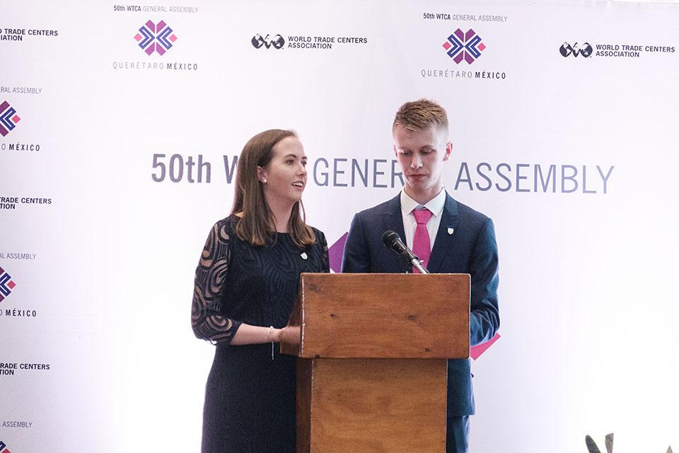 Catherine Hallinan and Jack O'Connor present the Moyo Nua project at the World Trade Center's 50th Annual General Assembly in Querétarom Mexico (Credit: WTCA)